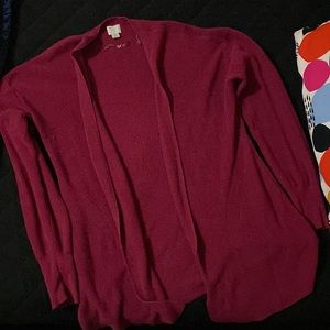 Only worn once! Sleek pink cardigan! Size Medium